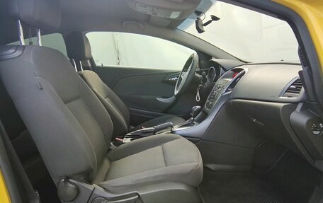 Opel Astra J, 2013 год, 860 000 рублей, 11 фотография