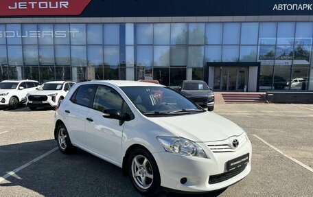 Toyota Auris II, 2011 год, 1 199 000 рублей, 1 фотография