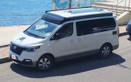 Hyundai Grand Starex Grand Starex I рестайлинг 2, 2018 год, 4 800 000 рублей, 23 фотография