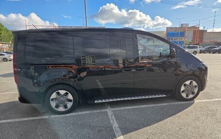 Hyundai Staria, 2024 год, 4 960 000 рублей, 2 фотография
