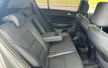 KIA Sportage IV рестайлинг, 2020 год, 2 590 000 рублей, 16 фотография