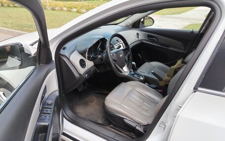 Chevrolet Cruze II, 2014 год, 800 000 рублей, 3 фотография