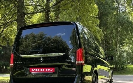 Mercedes-Benz V-Класс, 2023 год, 8 000 000 рублей, 4 фотография