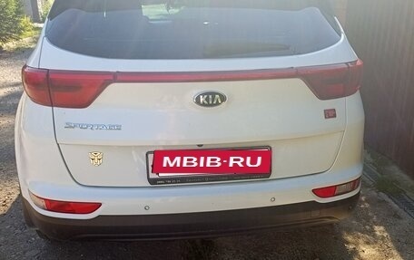 KIA Sportage IV рестайлинг, 2018 год, 2 200 000 рублей, 2 фотография