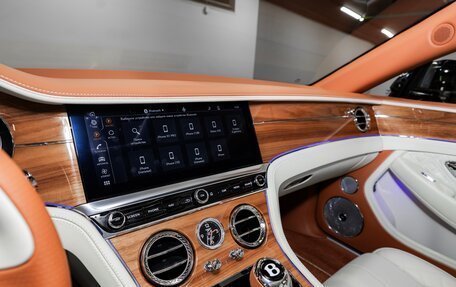 Bentley Continental GT III, 2020 год, 17 500 000 рублей, 26 фотография