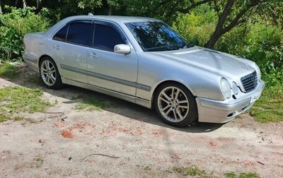 Mercedes-Benz E-Класс, 1999 год, 350 000 рублей, 1 фотография
