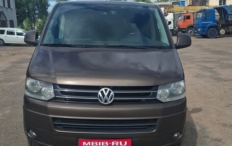 Volkswagen Multivan T5, 2012 год, 2 250 000 рублей, 1 фотография