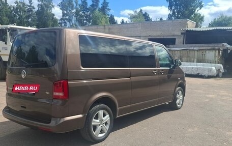 Volkswagen Multivan T5, 2012 год, 2 250 000 рублей, 5 фотография