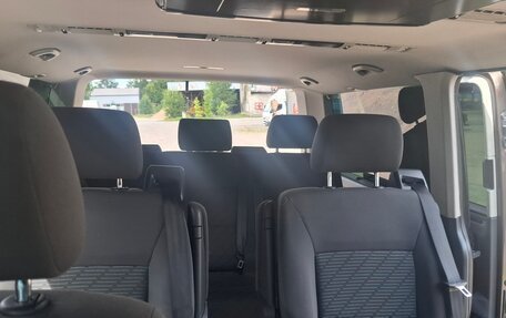 Volkswagen Multivan T5, 2012 год, 2 250 000 рублей, 17 фотография