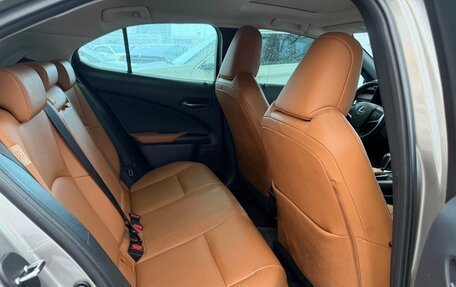 Lexus UX I, 2022 год, 2 763 000 рублей, 14 фотография