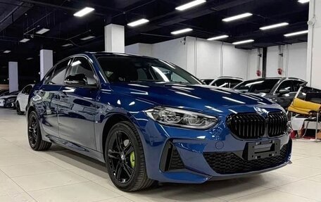 BMW 1 серия, 2023 год, 1 855 000 рублей, 2 фотография