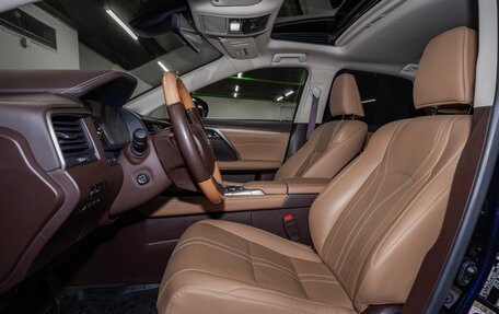 Lexus RX IV рестайлинг, 2019 год, 4 250 000 рублей, 10 фотография