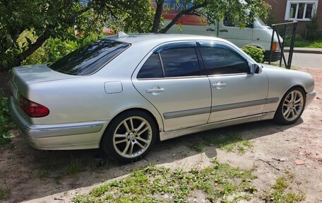 Mercedes-Benz E-Класс, 1999 год, 350 000 рублей, 3 фотография