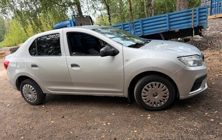 Renault Logan II, 2019 год, 600 000 рублей, 2 фотография