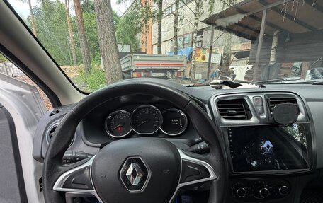 Renault Logan II, 2019 год, 600 000 рублей, 13 фотография