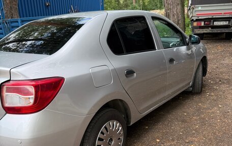 Renault Logan II, 2019 год, 600 000 рублей, 10 фотография