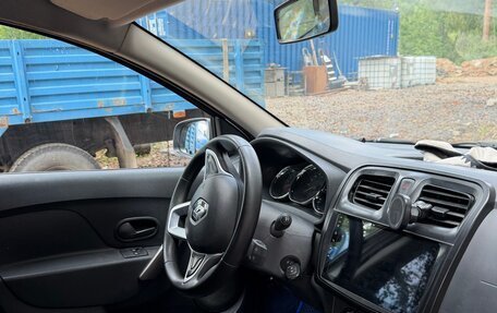 Renault Logan II, 2019 год, 600 000 рублей, 14 фотография