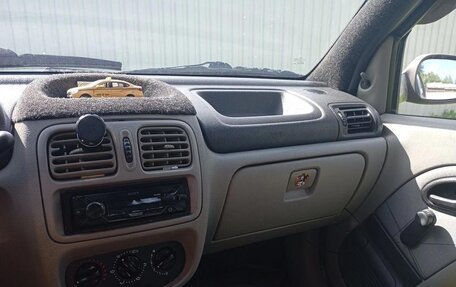 Renault Symbol I, 2004 год, 250 000 рублей, 4 фотография