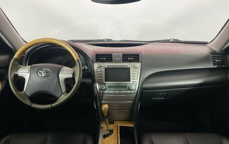 Toyota Camry, 2007 год, 900 000 рублей, 8 фотография