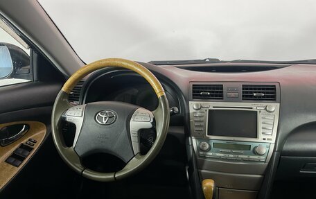 Toyota Camry, 2007 год, 900 000 рублей, 10 фотография