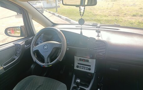 Opel Zafira A рестайлинг, 2003 год, 200 000 рублей, 4 фотография
