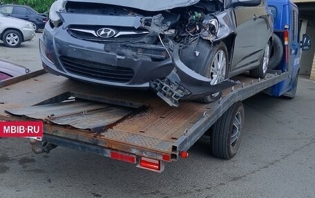 Hyundai Solaris II рестайлинг, 2012 год, 450 000 рублей, 2 фотография