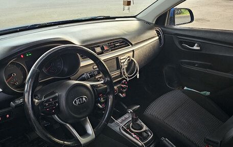KIA Rio IV, 2018 год, 1 399 990 рублей, 6 фотография