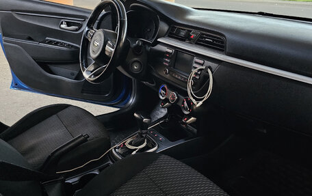 KIA Rio IV, 2018 год, 1 399 990 рублей, 7 фотография