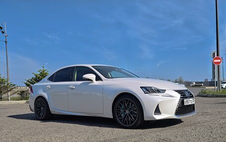 Lexus IS III, 2016 год, 2 890 000 рублей, 11 фотография