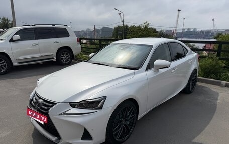 Lexus IS III, 2016 год, 2 890 000 рублей, 2 фотография