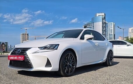 Lexus IS III, 2016 год, 2 890 000 рублей, 9 фотография