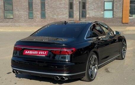 Audi A8, 2018 год, 8 990 000 рублей, 5 фотография