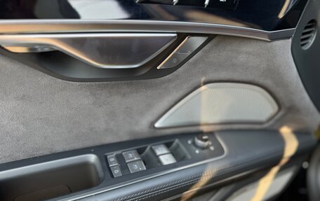 Audi A8, 2018 год, 8 990 000 рублей, 28 фотография