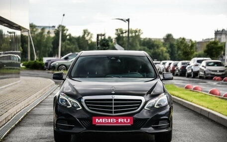 Mercedes-Benz E-Класс, 2013 год, 1 989 000 рублей, 4 фотография