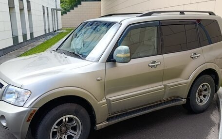 Mitsubishi Montero III, 2003 год, 845 000 рублей, 2 фотография