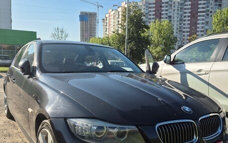 BMW 3 серия, 2011 год, 900 000 рублей, 1 фотография