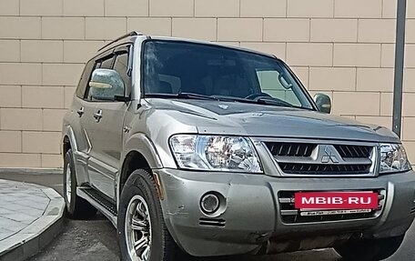 Mitsubishi Montero III, 2003 год, 845 000 рублей, 3 фотография