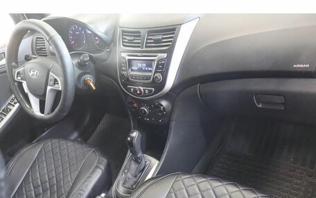 Hyundai Solaris II рестайлинг, 2016 год, 1 199 000 рублей, 5 фотография