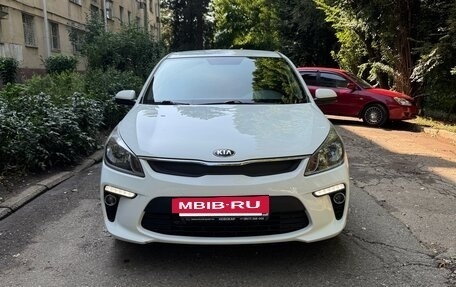 KIA Rio IV, 2017 год, 1 400 000 рублей, 2 фотография