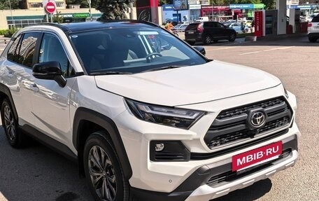 Toyota RAV4, 2025 год, 4 250 000 рублей, 3 фотография