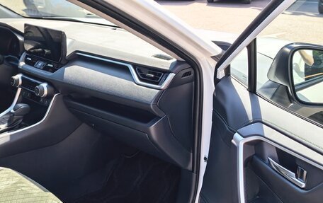 Toyota RAV4, 2025 год, 4 250 000 рублей, 16 фотография
