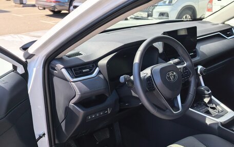 Toyota RAV4, 2025 год, 4 250 000 рублей, 17 фотография