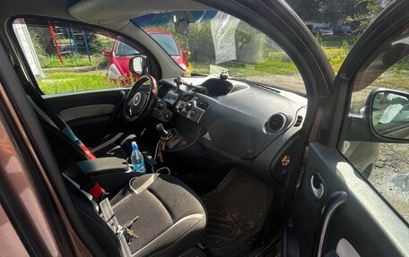 Renault Kangoo II рестайлинг, 2013 год, 650 000 рублей, 8 фотография