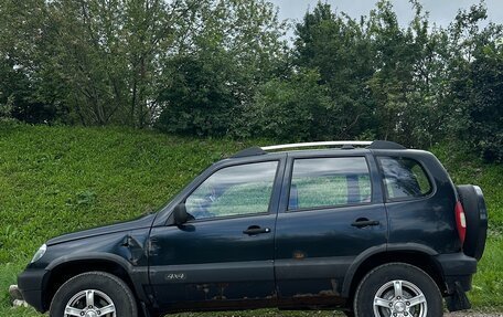 Chevrolet Niva I рестайлинг, 2006 год, 175 000 рублей, 3 фотография