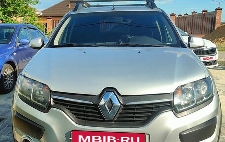 Renault Sandero II рестайлинг, 2016 год, 820 000 рублей, 2 фотография