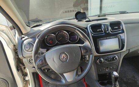 Renault Sandero II рестайлинг, 2016 год, 820 000 рублей, 13 фотография