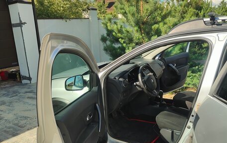 Renault Sandero II рестайлинг, 2016 год, 820 000 рублей, 23 фотография