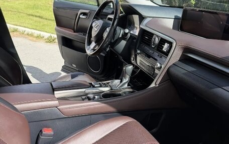 Lexus RX IV рестайлинг, 2016 год, 3 620 000 рублей, 28 фотография