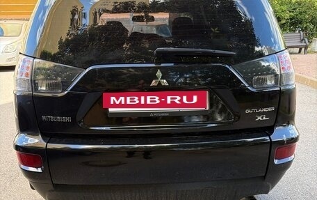 Mitsubishi Outlander III рестайлинг 3, 2011 год, 1 000 000 рублей, 3 фотография