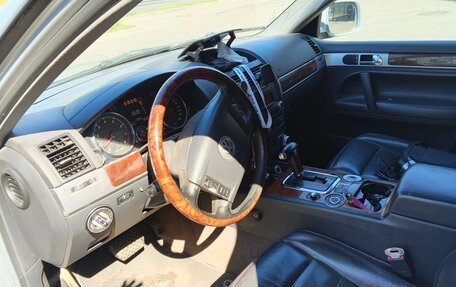 Volkswagen Touareg III, 2003 год, 600 000 рублей, 6 фотография